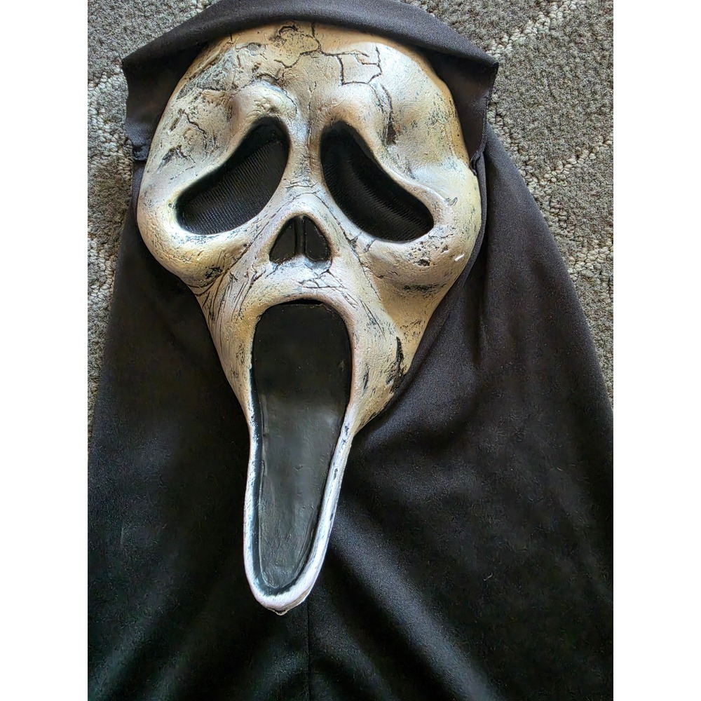 Fun World Ghost Face Aged Mask Scream Horror Slasher Costume Hooded 93559PDQWM